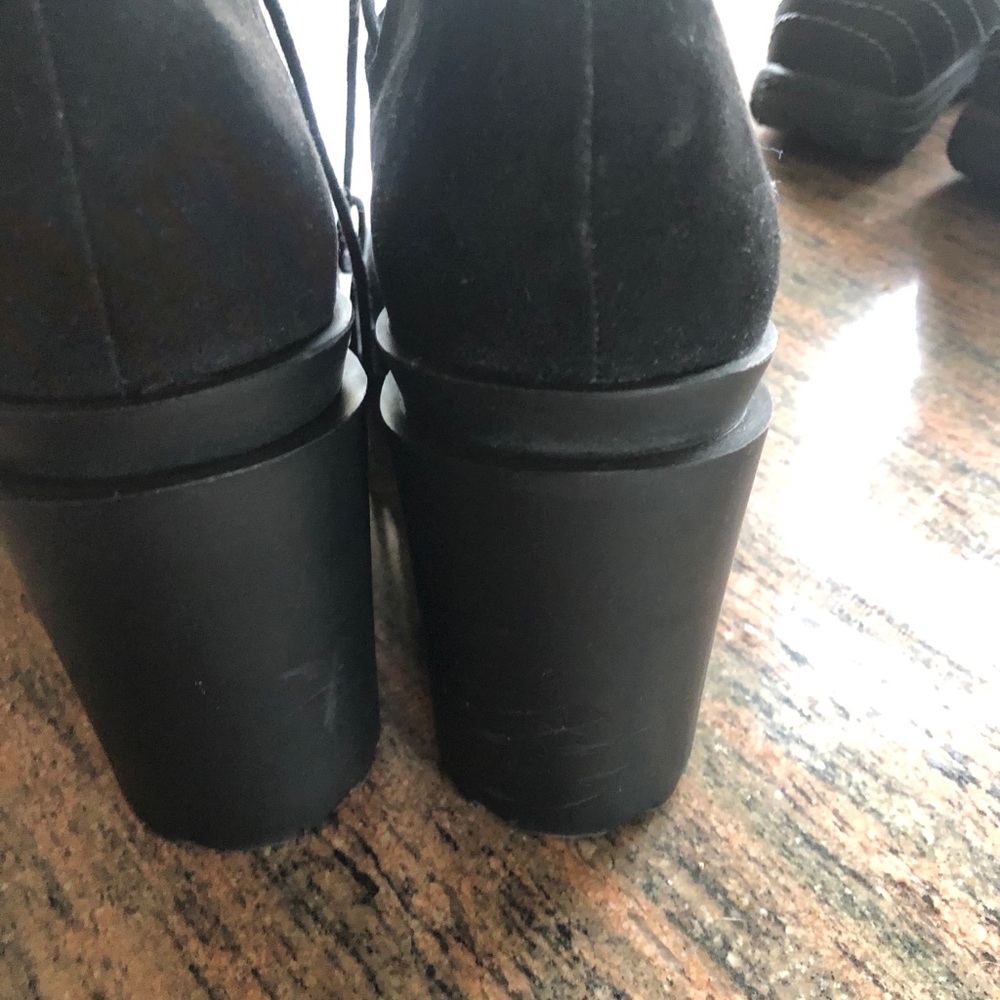 Shoes - Picture 3 of 5